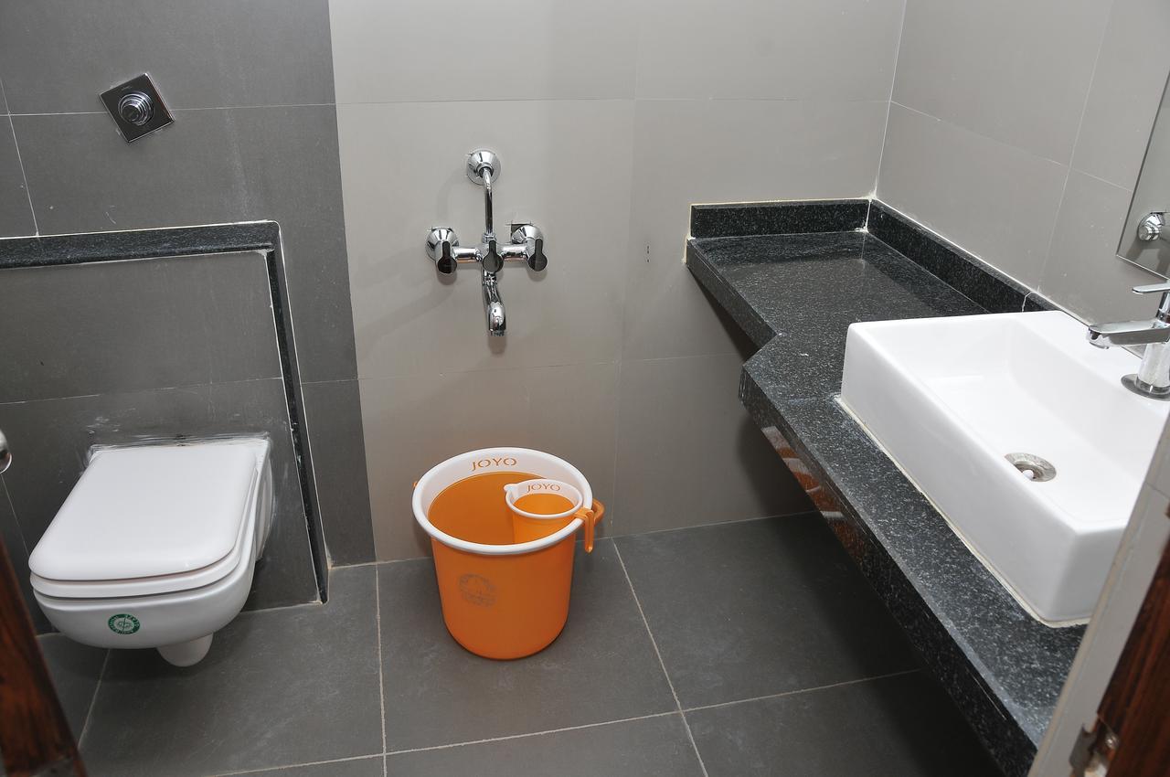 Hotel Pasupala Grand Anantapur Dış mekan fotoğraf